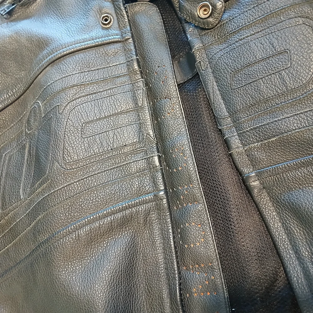 Icon Daytona Jacket - Picture 2 of 14